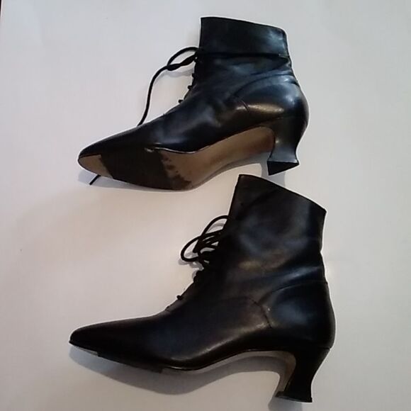 Vintage Jacqueline Ferrar Leather Upper Women Boots Size 7M - Picture 1 of 9
